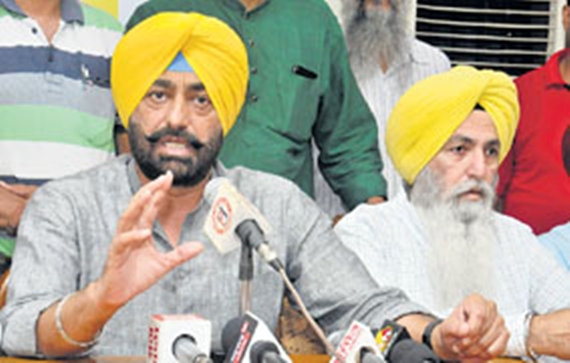 ਜਲੰਧਰ ਵਿਖੇ ਪੱਤਰਕਾਰਾਂ ਨਾਲ ਗੱਲ ਕਰਦੇ ਹੋਏ ਭੁਲੱਥ ਤੋਂ ਵਿਧਾਇਕ ਸੁਖਪਾਲ ਖਹਿਰਾ