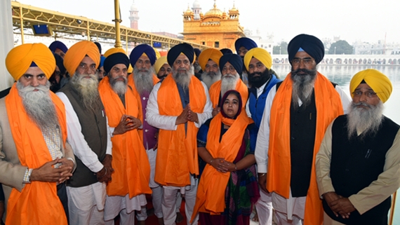 ਗੋਬਿੰਦ ਸਿੰਘ ਲੌਂਗੋਵਾਲ ਸ਼੍ਰੋਮਣੀ ਕਮੇਟੀ ਦੇ ਪ੍ਰਧਾਨ ਤੋਂ ਬਾਅਦ ਦਰਬਾਰ ਸਾਹਿਬ ਵਿਖੇ