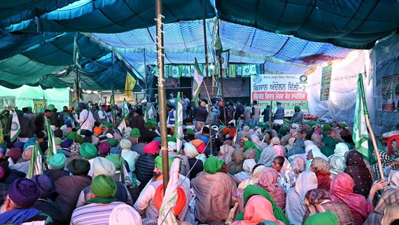 Farmers protest at khanauri border