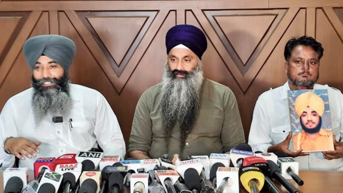 Advocate-Jagjeet-Singh-Bajwa-addressing-the-press-conference-at-Amritsar-on-23-July-2026