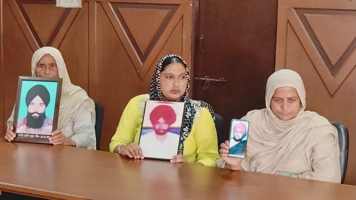 Family-members-of-the-Sikhs-who-were-subjected-to-enforced-disappearnces